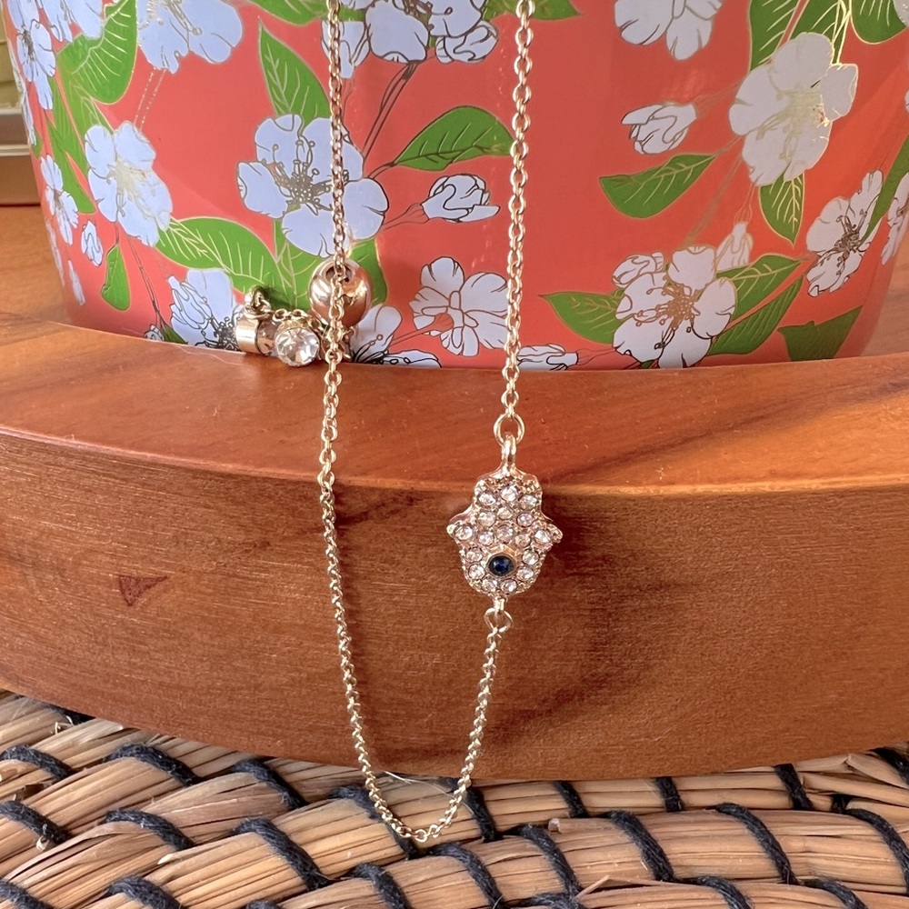 Dainty Bolo Hamsa Bracelet